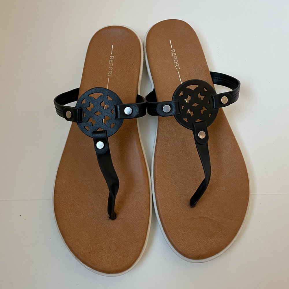 Repost Woman’s Sandals Size 8